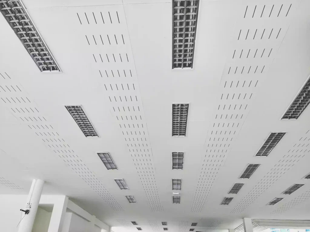 الأسقف المعلقة